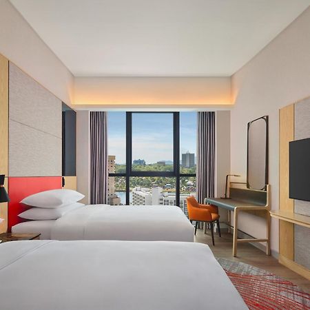 Sheraton Kuching Hotel Esterno foto