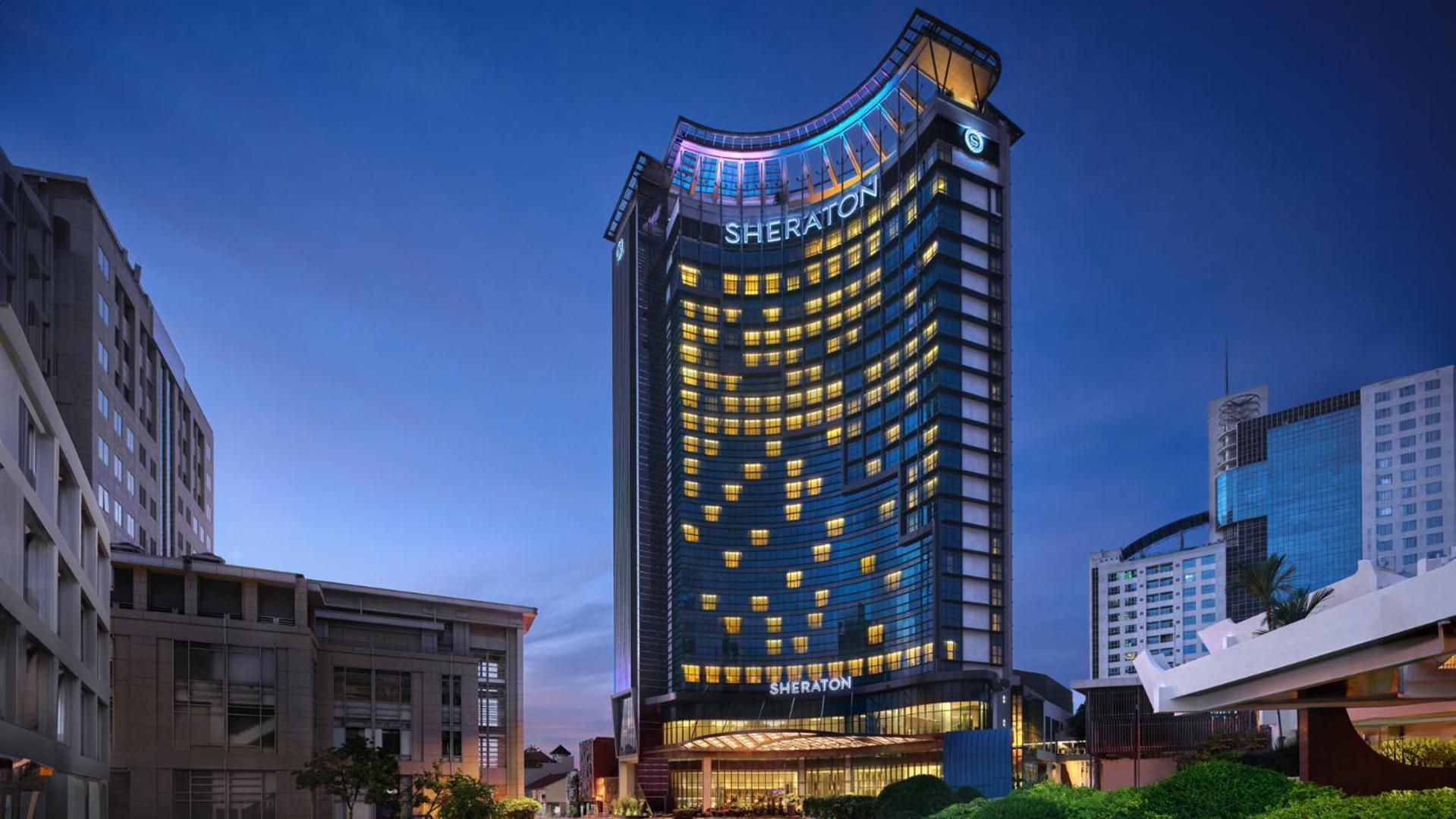 Sheraton Kuching Hotel Esterno foto